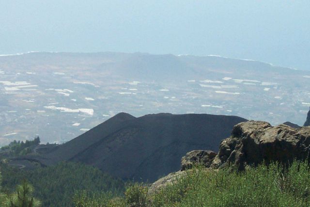 Looking down to the town of Santa Cruz de Tenerife. Picture