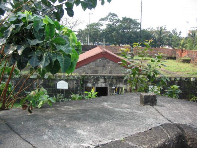 The inner fort and chapel of the Intramuros of Manila. Picture