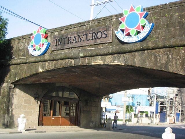 The south entrance of the Intramuros of Manila. Picture