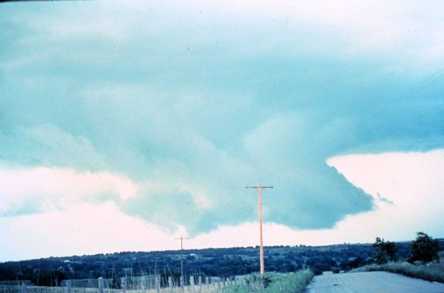 Wall cloud - Towering cumulus with rain-free base Picture