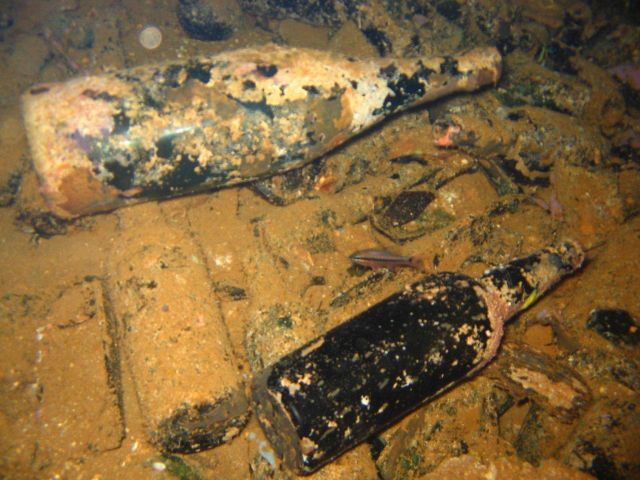 Eat, drink, and be merry on the Kansho Maru. Picture