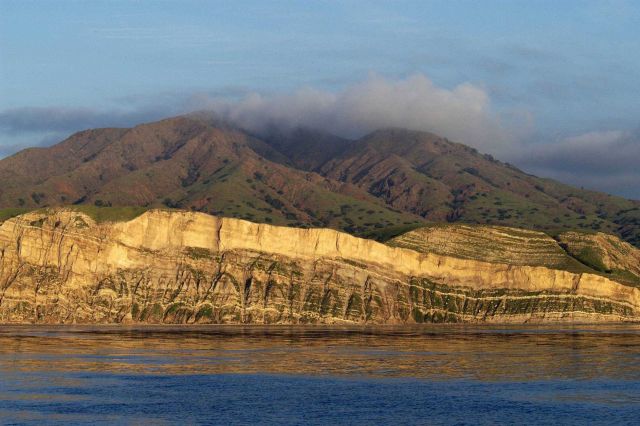 The rugged coastline on the south side of Santa Cruz Island. Picture