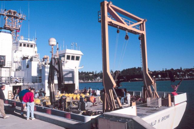 The NOAA Ship RONALD H Picture