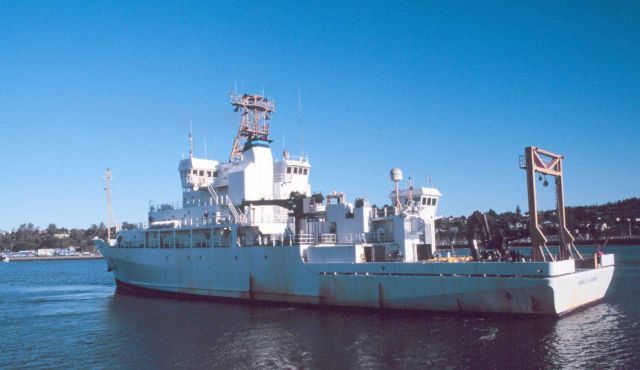 The NOAA Ship RONALD H Picture