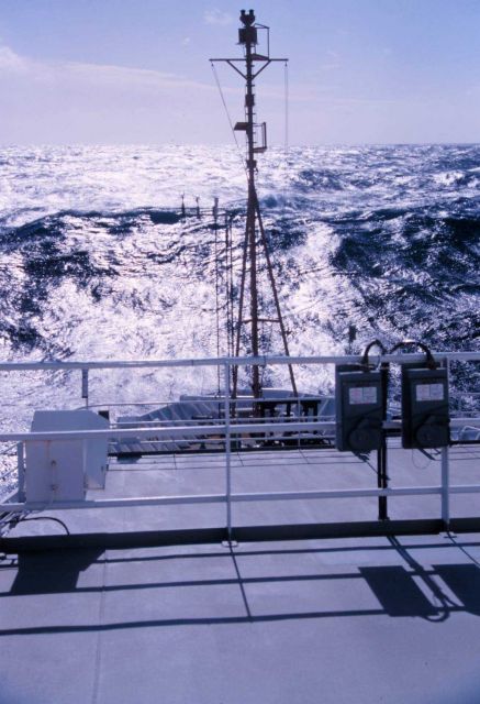 The bow of the NOAA Ship RONALD H Picture