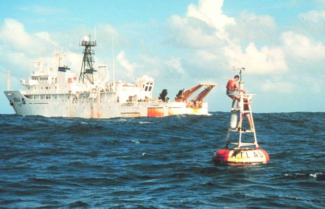 NOAA Ship KA'IMIMOANA servicing Atlas Buoy on equatorial Pacific array Picture