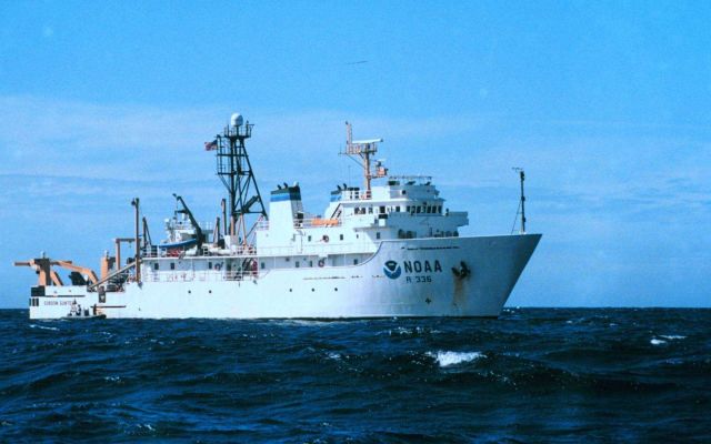 NOAA Ship GORDON GUNTER in the Gulf of Mexico Picture