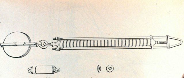 Accumulator with dredging block hooked; safety hook; brass washer Picture