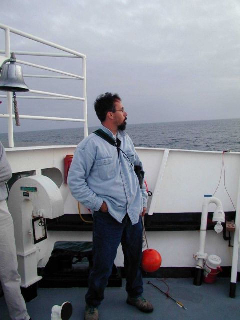 Operations on the NOAA Ship McARTHUR during Stenella abundance cruises. Picture