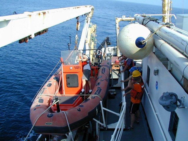 Operations on the NOAA Ship McARTHUR during Stenella abundance cruises. Picture