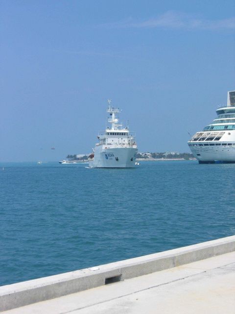 NOAA Ship THOMAS JEFFERSON arriving at Key West. Picture