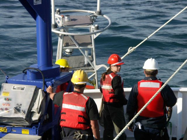 Tsunami warning buoy recovery Picture