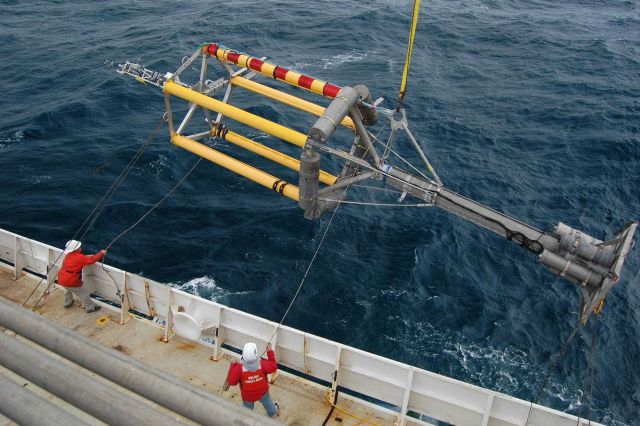 ASIS buoy deployment Picture