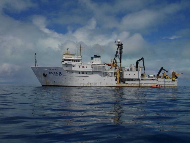 NOAA Ship OSCAR ELTON SETTE Picture