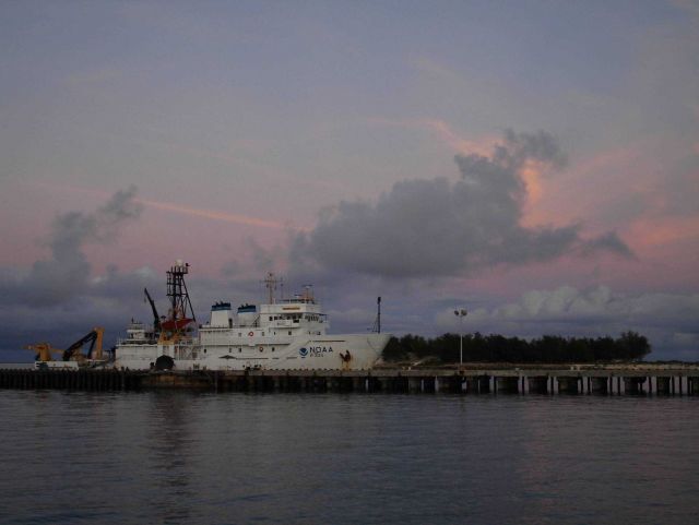 NOAA Ship OSCAR ELTON SETTE Picture