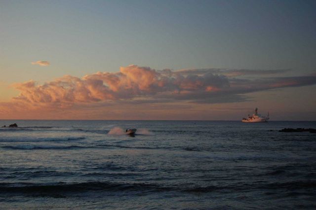 The NOAA Ship RONALD H Picture