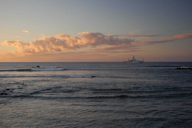 The NOAA Ship RONALD H Picture