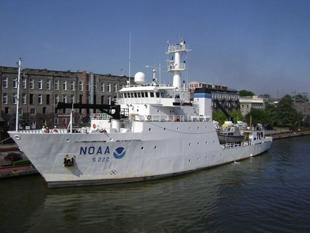 Port side view of NOAA Ship THOMAS JEFFERSON Picture