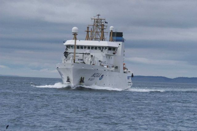 NOAA Ship BELL SHIMADA Picture