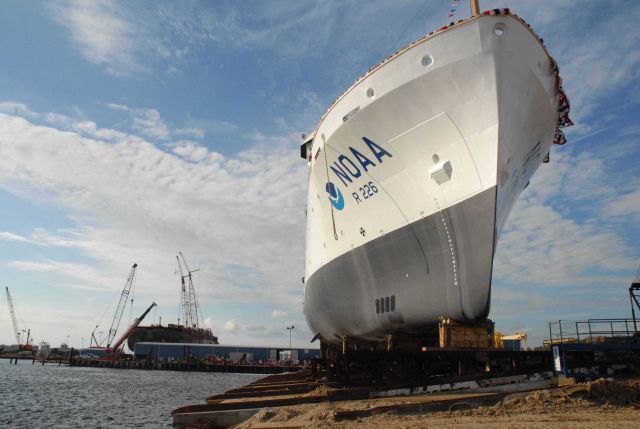 NOAA Ship PISCES launch photo -2. Picture