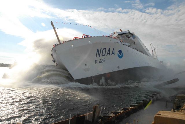 NOAA Ship PISCES launch photo -5. Picture