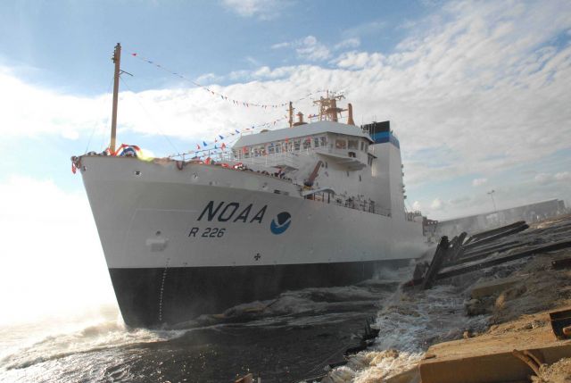 NOAA Ship PISCES launch photo -9. Picture