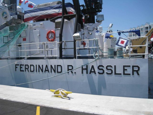 NOAA Ship FERDINAND R Picture