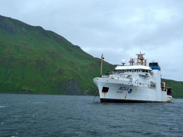 NOAA TAS onboard the NOAA Ship OSCAR DYSON Picture
