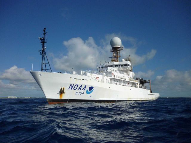 NOAA TAS onboard the NOAA Ship RONALD H Picture