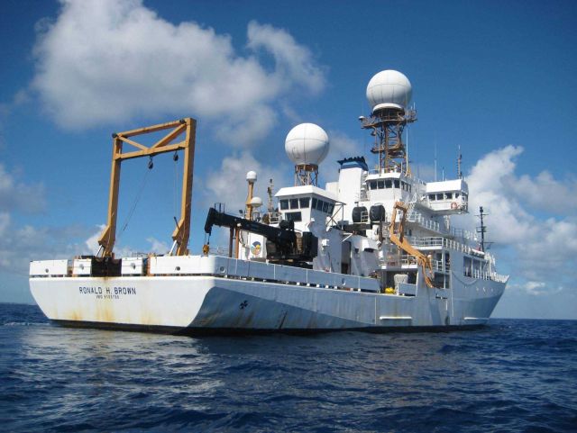NOAA TAS onboard the NOAA Ship RONALD H Picture