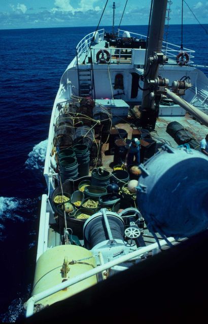 NOAA Ship TOWNSEND CROMWELL underway. Picture