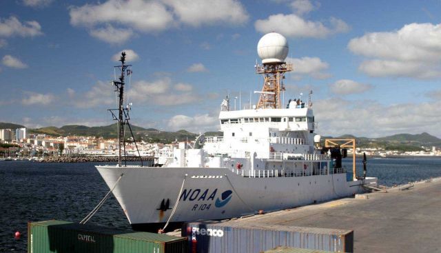 NOAA Ship RONALD H Picture