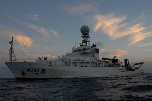 NOAA SHIP RONALD H Picture