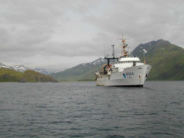 Bow view of NOAA Ship MILLER FREEMAN while at anchor calibrating acoustics. Picture