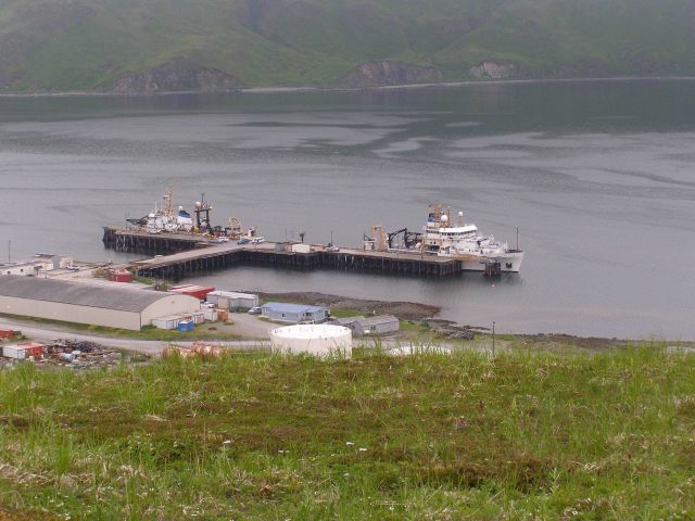 NOAA Ship MILLER FREEMAN on left and NOAA Ship OSCAR DYSON on right. Picture