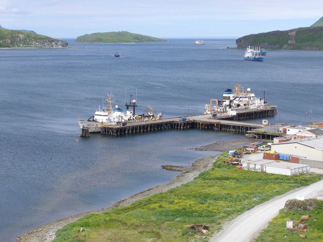 NOAA Ship MILLER FREEMAN on left and NOAA Ship OSCAR DYSON on right. Picture
