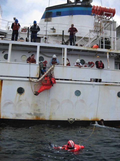 Water rescue drill on NOAA Ship MILLER FREEMAN. Picture