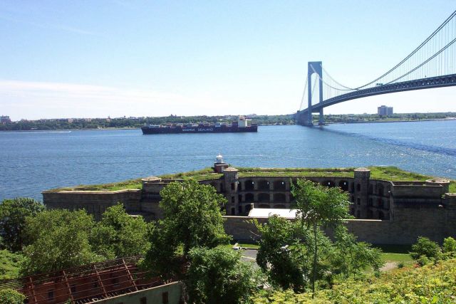 The containership SEALAND COMMITMENT entering New York Harbor. Picture