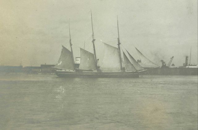A widjammer with lumber for Sarnia Bay. Picture