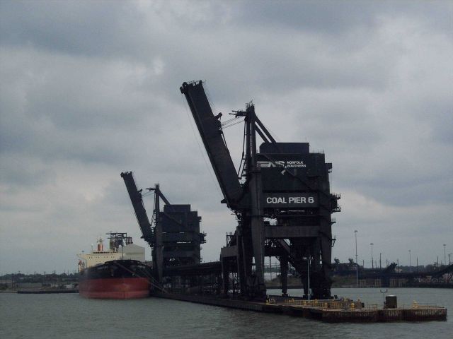 Norfolk Southern Railway coal loading pier Picture