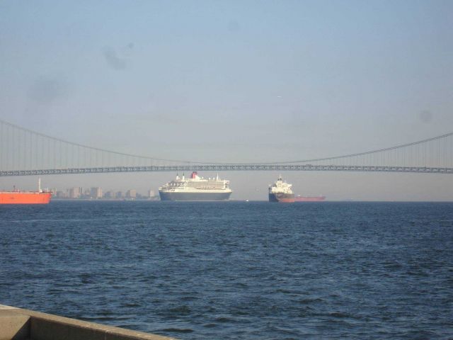 Cunard liner Queen Mary 2 departing New York Harbor. Picture