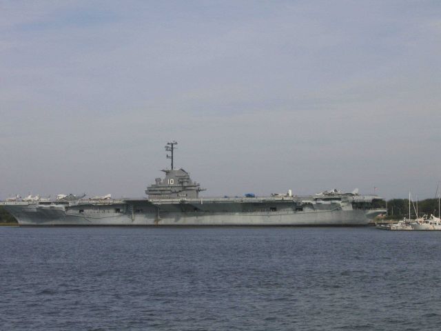 USS YORKTOWN, CV-10 Picture