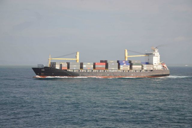 Containership FOUNA passed by NOAA Ship BELL SHIMADA while approaching Panama Canal. Picture