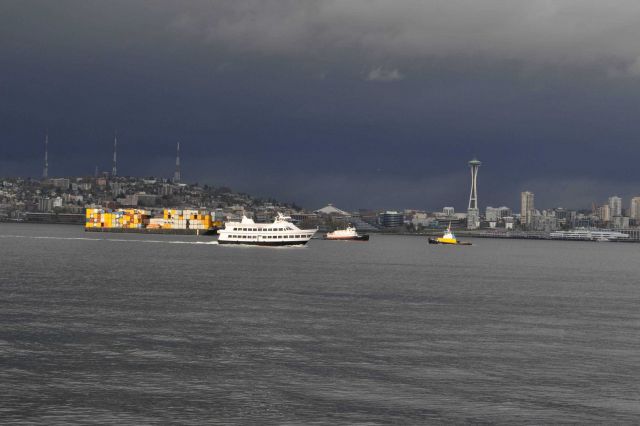 Argosy Cruises SPIRIT OF SEATTLE touring the Seattle waterfront Picture