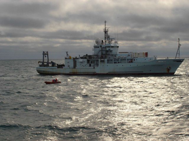 University of Washington R/V THOMAS G Picture