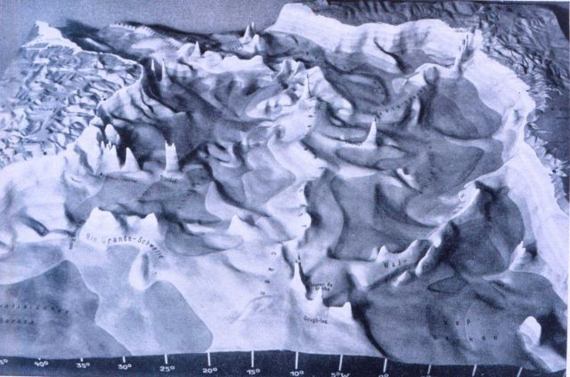 Possibly the earliest 3-D image of the Mid-Atlantic Ridge Picture