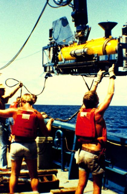 Deep Tow, Scripps Institution of Oceanography Picture