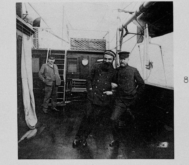 Two polar explorers: W Picture