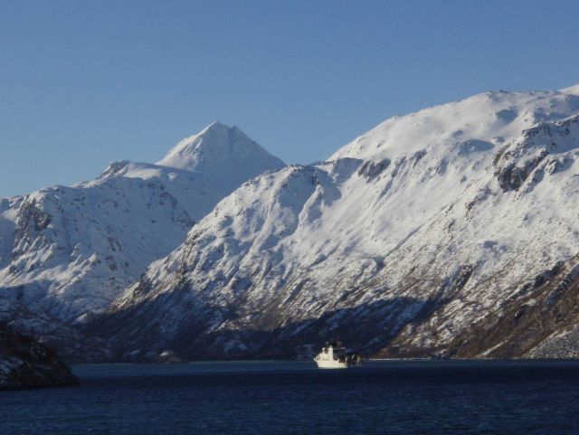 NOAA Ship OSCAR DYSON entering Three Saints Bay for acoustic calibration work. Picture