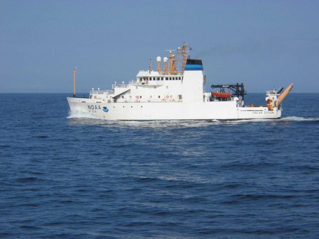 NOAA Ship OSCAR DYSON Picture